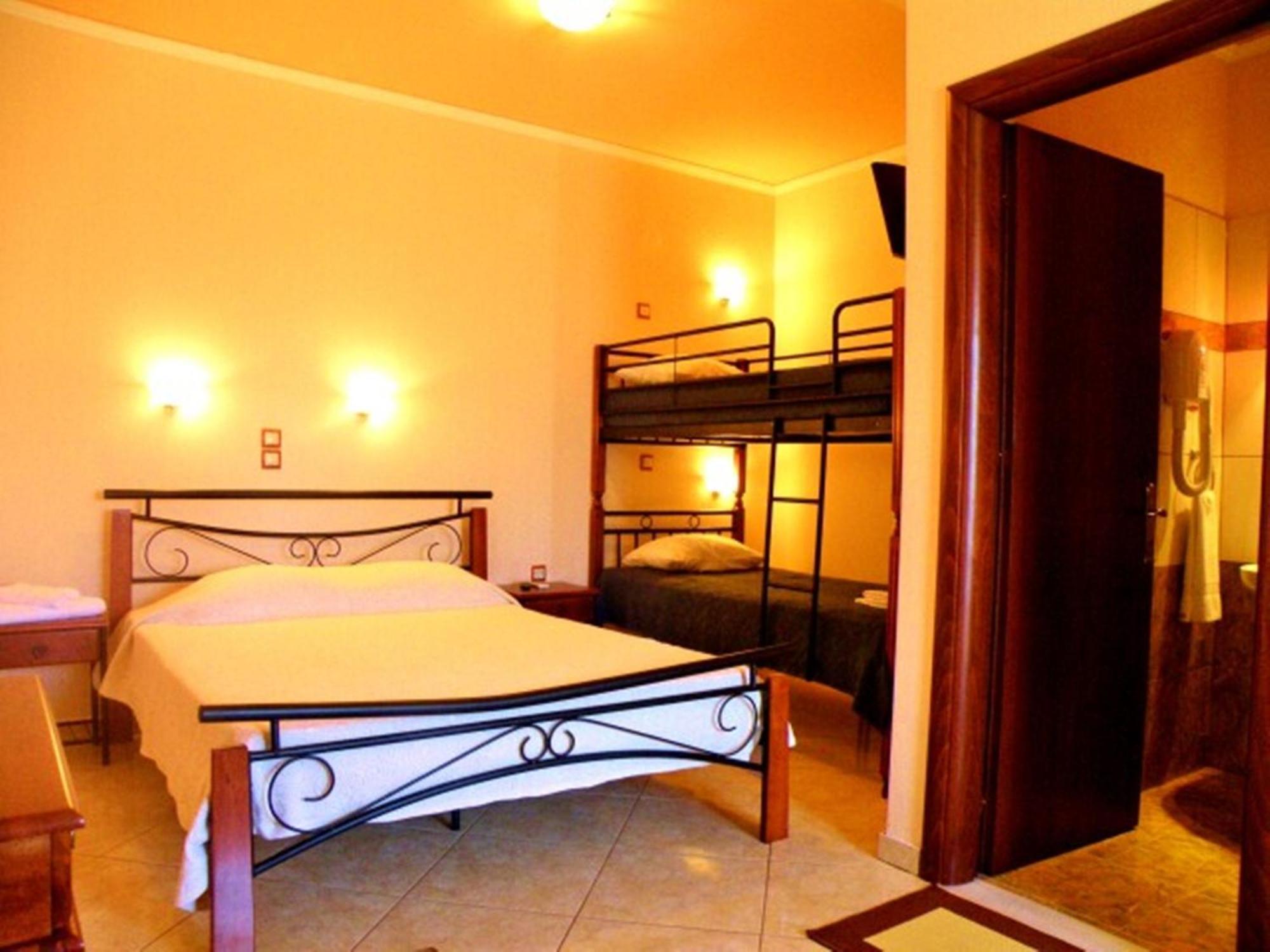 George Studios Skala Potamia  Luaran gambar