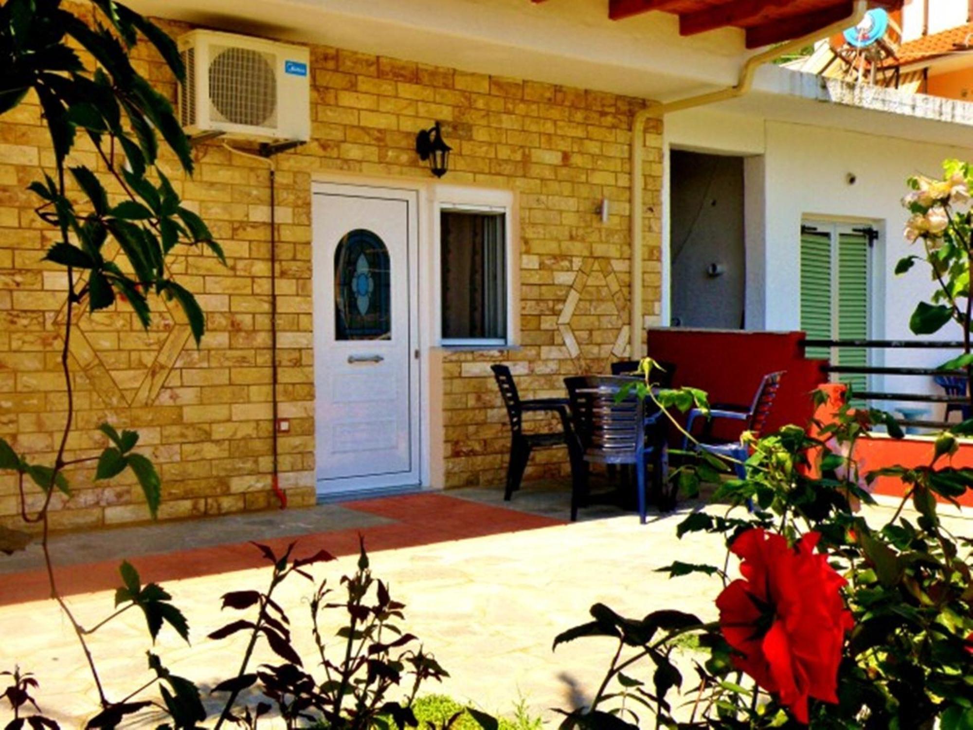 George Studios Skala Potamia  Luaran gambar